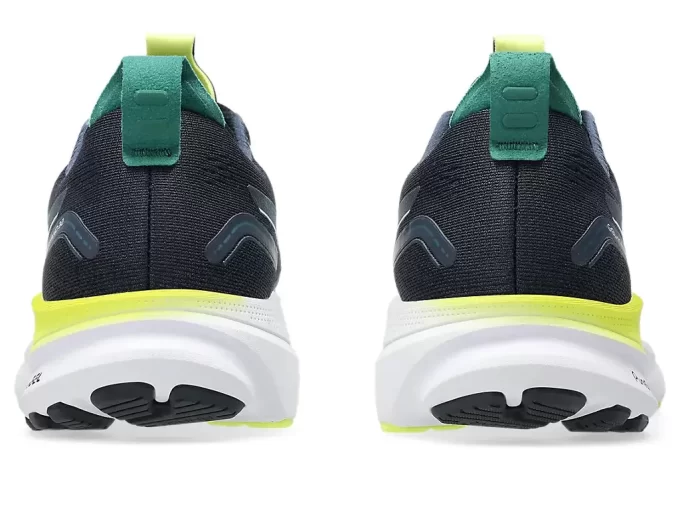 ȘCOALA GENERALĂ GEL-KAYANO 32