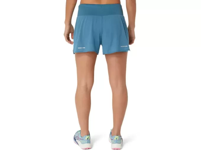 Pantaloni scurți VENTILATE 2-N-1 de 3,5 inch pentru femei Pantaloni scurți VENTILATE 2-N-1 de 3,5 inch pentru femei