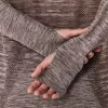 TOP CU MÂNECĂ LUNGĂ FĂRĂ CUSUTURI PENTRU DAMĂ TOP CU MÂNECĂ LUNGĂ FĂRĂ CUSUTURI PENTRU DAMĂ
