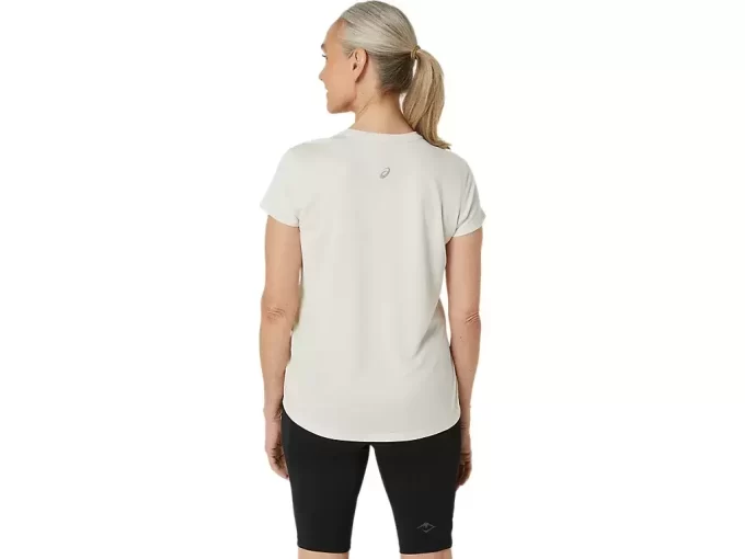 TOP CU MÂNECĂ SCURTĂ ȘI LOGO FUJITRAIL TOP CU MÂNECĂ SCURTĂ ȘI LOGO FUJITRAIL