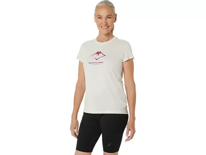 TOP CU MÂNECĂ SCURTĂ ȘI LOGO FUJITRAIL TOP CU MÂNECĂ SCURTĂ ȘI LOGO FUJITRAIL