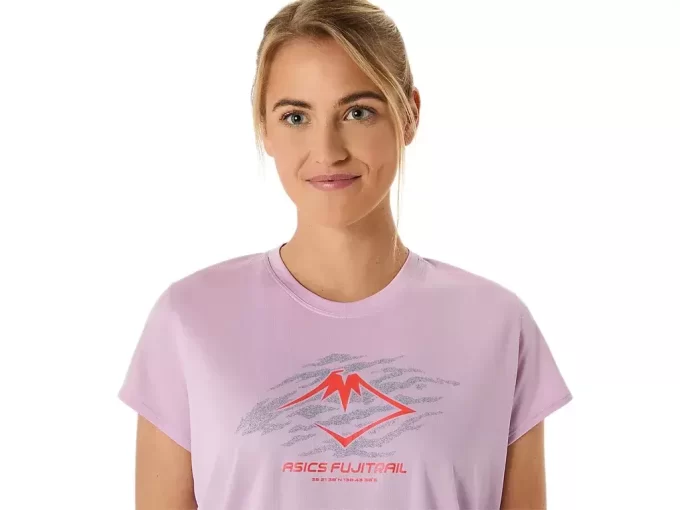 TOP CU MÂNECĂ SCURTĂ ȘI LOGO FUJITRAIL TOP CU MÂNECĂ SCURTĂ ȘI LOGO FUJITRAIL