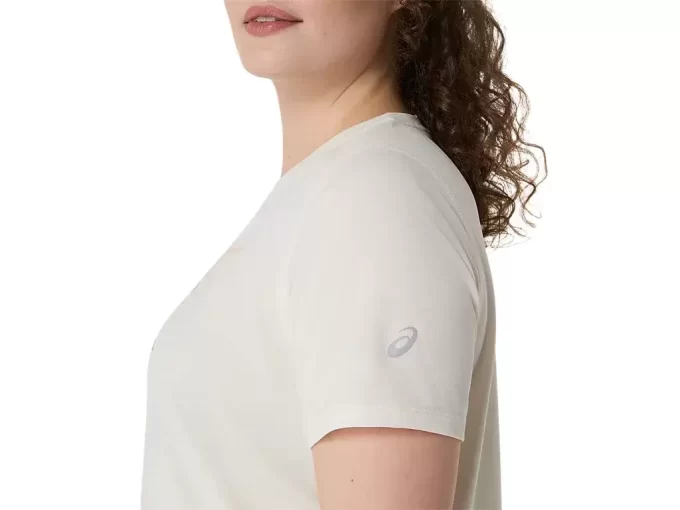 TOP CU MÂNECĂ SCURTĂ ȘI LOGO FUJITRAIL TOP CU MÂNECĂ SCURTĂ ȘI LOGO FUJITRAIL