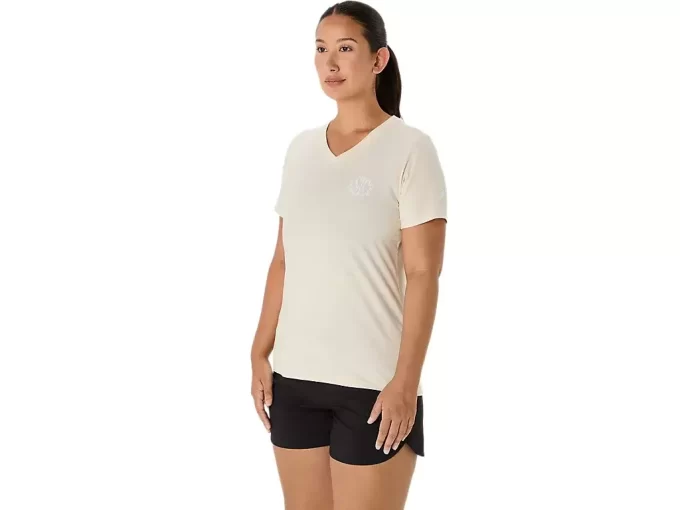 TRICOU ASICS NATURE CU GOLET ÎN V ȘI MÂNECĂ SCURTĂ PENTRU DAMĂ TRICOU ASICS NATURE CU GOLET ÎN V ȘI MÂNECĂ SCURTĂ PENTRU DAMĂ