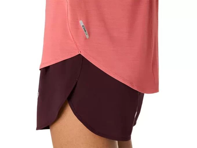 TRICOU CU MÂNECĂ SCURTĂ DE STRADĂ TRICOU CU MÂNECĂ SCURTĂ DE STRADĂ